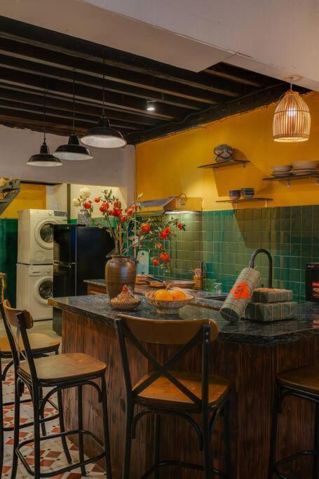 Ben Thanh Vietnamese Cultural House By Ssens Homes Nhà nghỉ